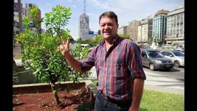 Diputado Nacional Hector Cacho Barbaro, impulsando tomas de tierras y piquetes