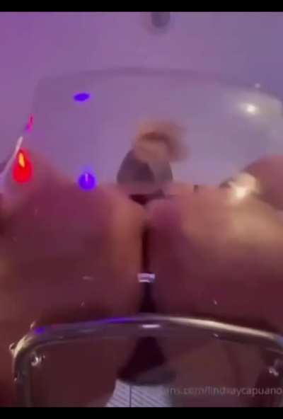 Does anyone have any video or photo of Lindsay Capuano completely naked?