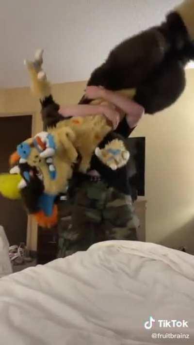 Ever wonder what furry foreplay looks like? (Probably not, you’re welcome)