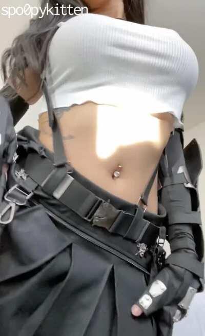 ever wanted to see what’s under tifa’s skirt?