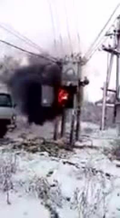 Found this on r/ANormalDayInRussia... what happened here?