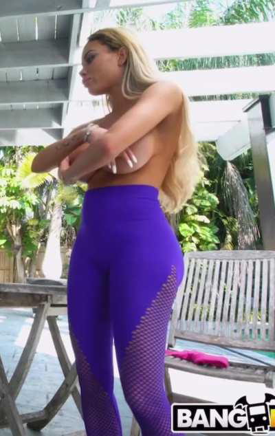 Love how her boobs move