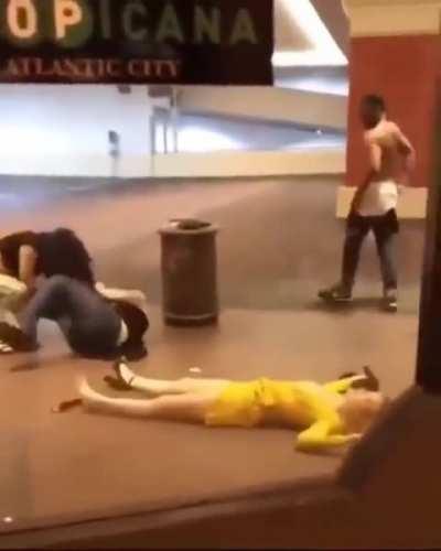 Man defends his girlfriend from assault