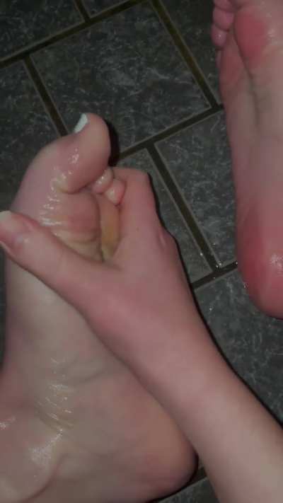 Worship my feet on OF