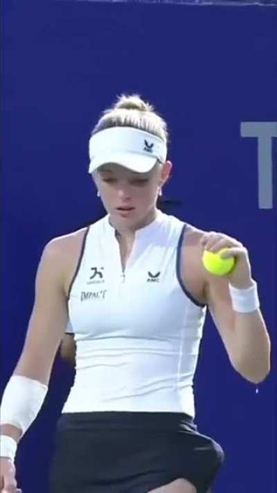 There is no such thing as so much sweat!💦💦🔥🔥😍😍 She could do that much even during sex? Oh my god!