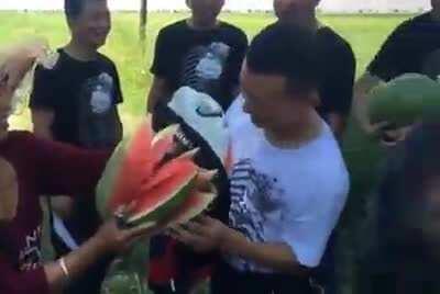 The mongolian way of cutting watermelon