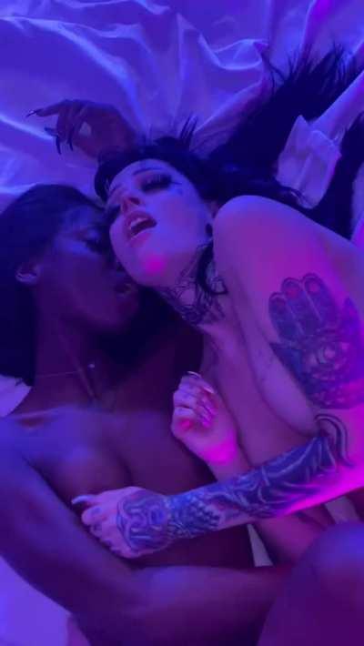 Kissing her while she takes it all (OC)