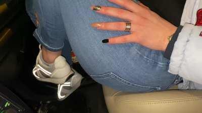 farting on leather car seat