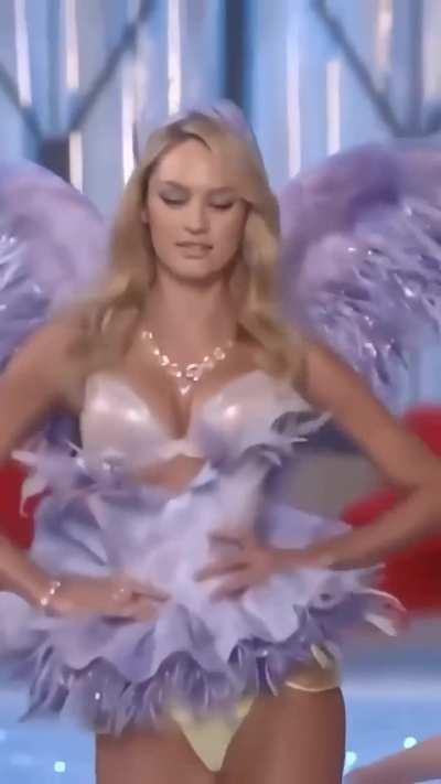Candice opening up the VS Fashion Show, 2011