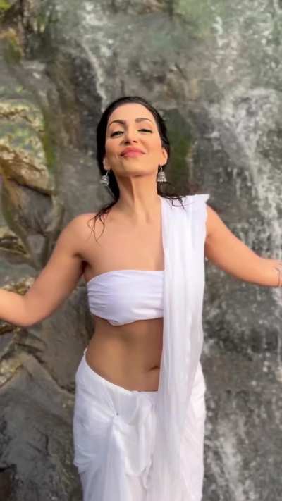 Navina Bole