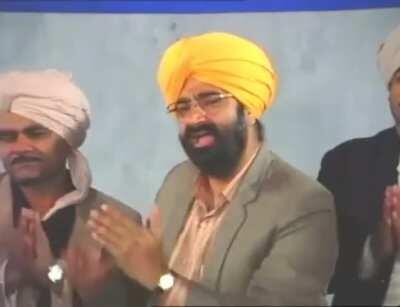 Yeha vi same scene he bhailog .