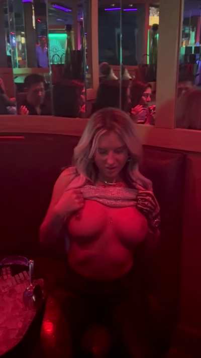 I love strip clubs (Shotgun Willie’s last night)