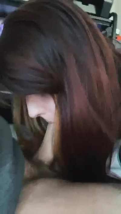 Daily discount time! The next five subscribers to my Onlyfans will get a juicy discount 😉 Come make me your fuck toy