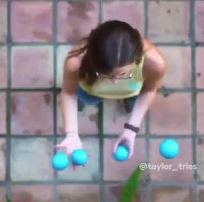Such a cool perspective of juggling balls