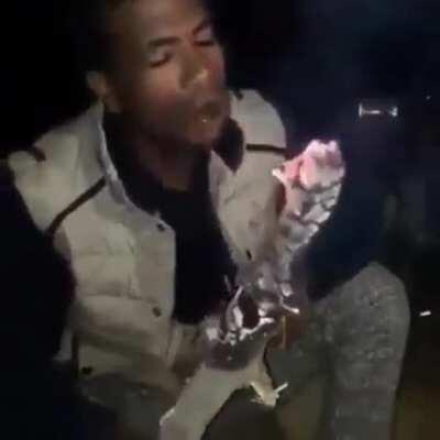 Fuck sake ur not that fucking desperate