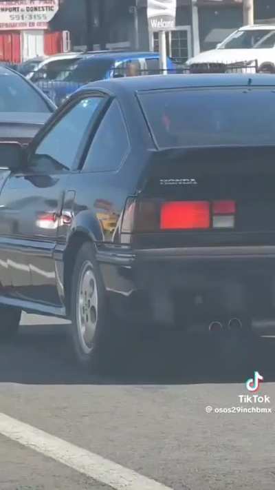 '85 CRX Si in the wild