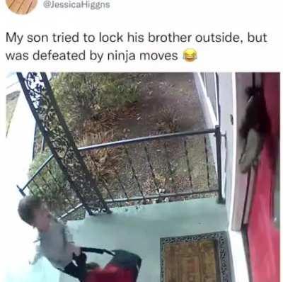 Little brother and his quick reflex