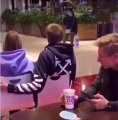 I don't know where it's from and it might be staged but what a mad lad!