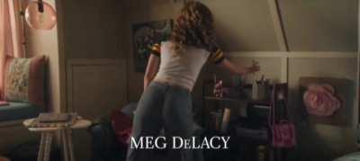 Brec Bassinger [Stargirl]