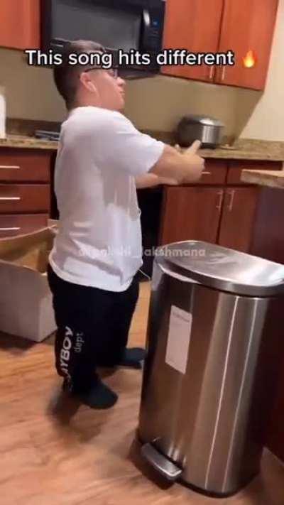 chuck be hitting hard