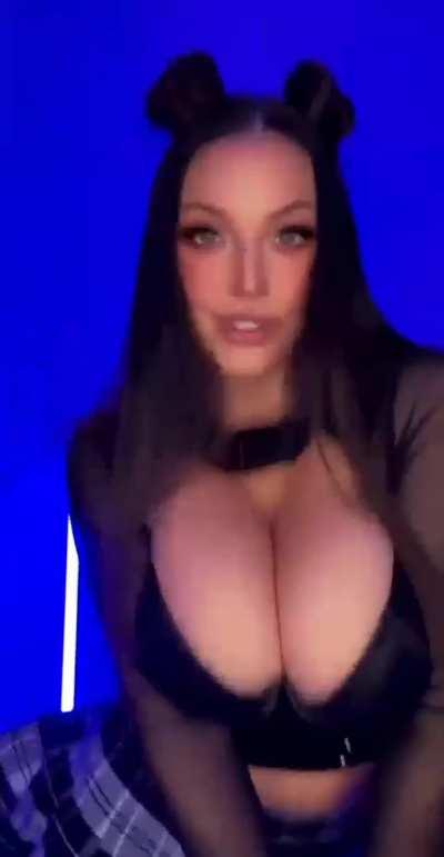 Angela is so hypnotic been gooning so long and I feel so submissive I just want to go deeper 🥵