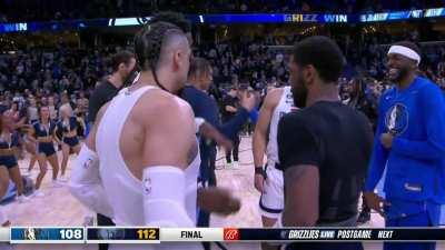 [Highlight] Kyrie and Brooks swap jerseys, but Kai doesn't take Dillon's