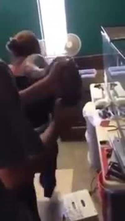 The snake when she open the lid: *I'm going to end this bitch's whole career*