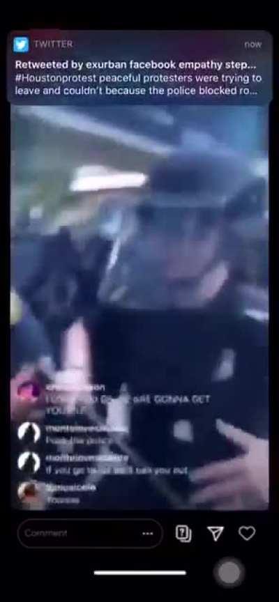 Houston-police randomly grabbing peaceful protestors