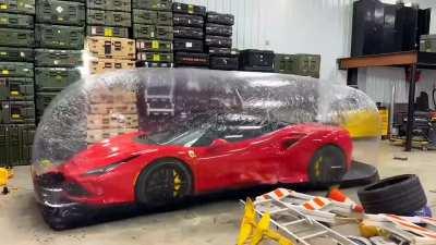 Capsule made to protect cars.