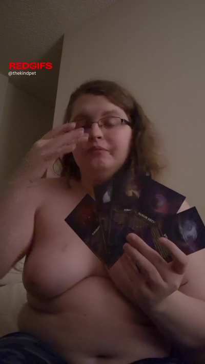 This Bunny is yapping about the EoE Commander Party.