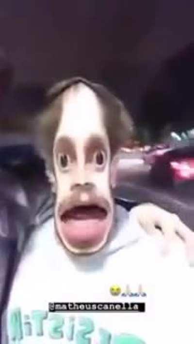 Step brother come see this 😳