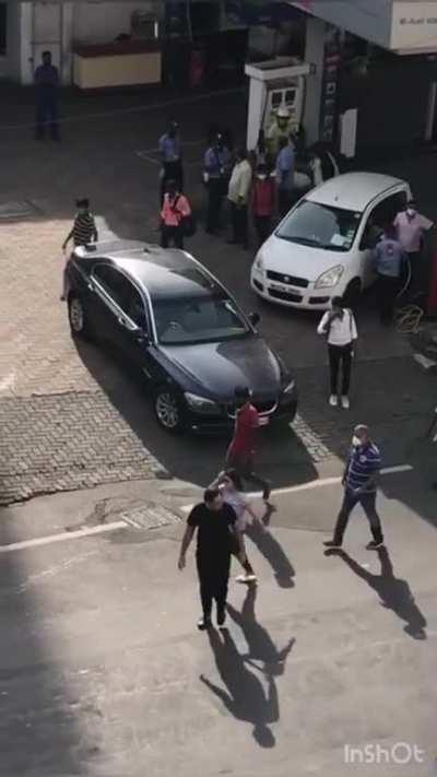 Context: Woman catches/chases down husband with his mistress. Stops traffic midway to get him out. This boss lady wasn’t going to let her man go. While some might say cringe, she’s a total badass.