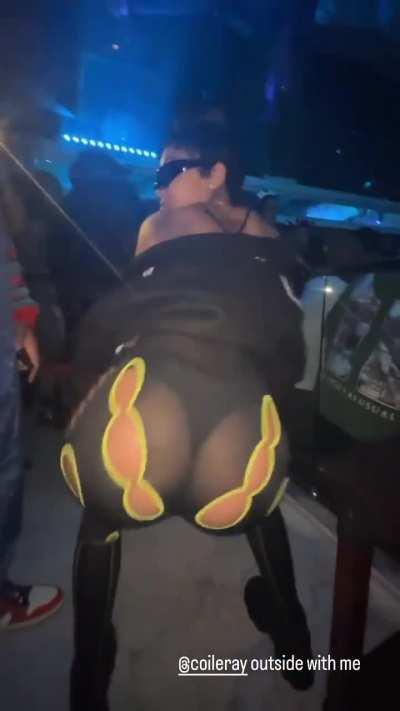 she always wearing sum see thru😩🥜