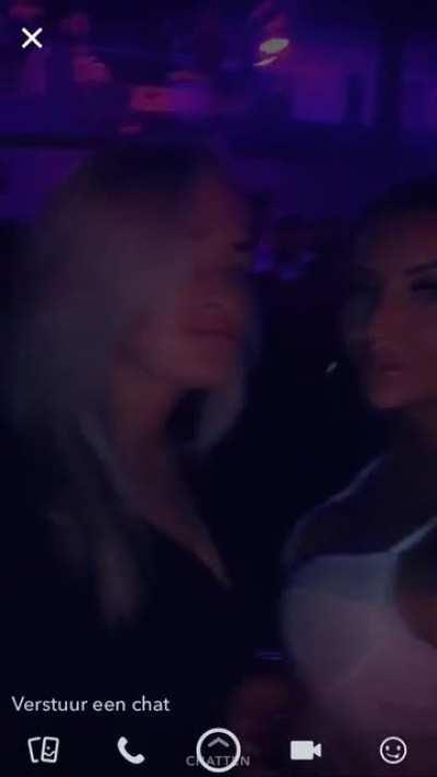 Oude filmpje van Sherun 👅