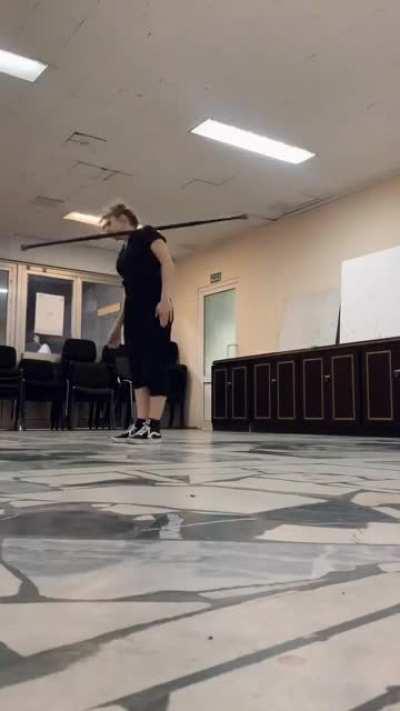 her contact staff skills (oknerom_)