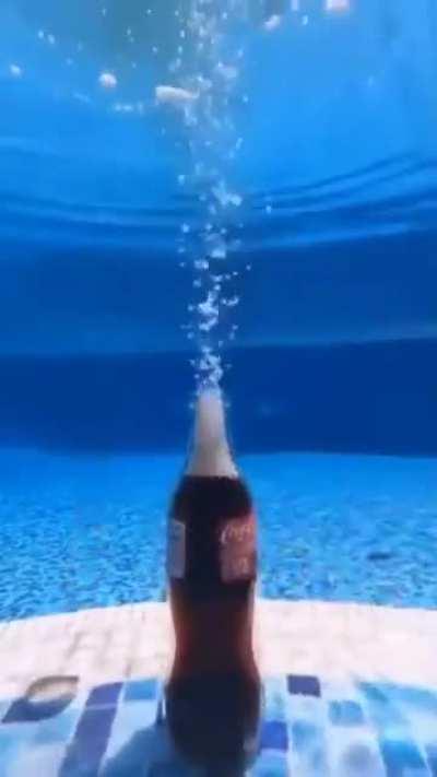Underwater Soda Bottle Experiment. Amazing!