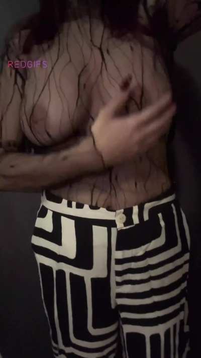 Look at my see thru top, its more interesting than the pants