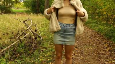 Flashing Pussy Near Strangers