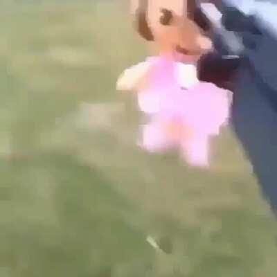 Noooo dora no debiste visitar la villa 31 😔