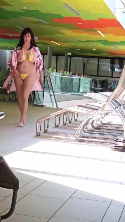 Public Microkini Malfunction turns Full Titty Flash