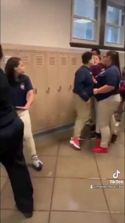 Dale like para que fernan lo vea 😎👊