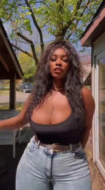 Happy May 1st 💓🦋