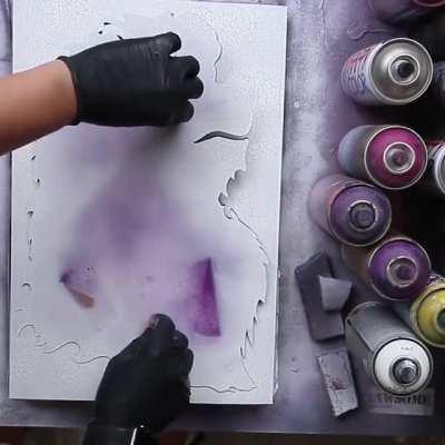 Glow in the dark Lion King spray can art