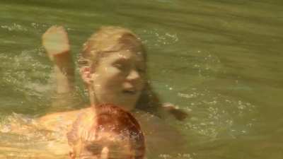 Sarah Grant Brendecke & Michelle Tomlinson in Brain Dead (2007)