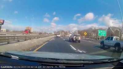 Idiot couldn’t take 5 minutes to clean off his car, now I need a new hood [nsfw audio]