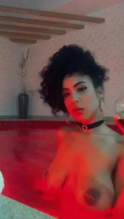 Non verbal communication