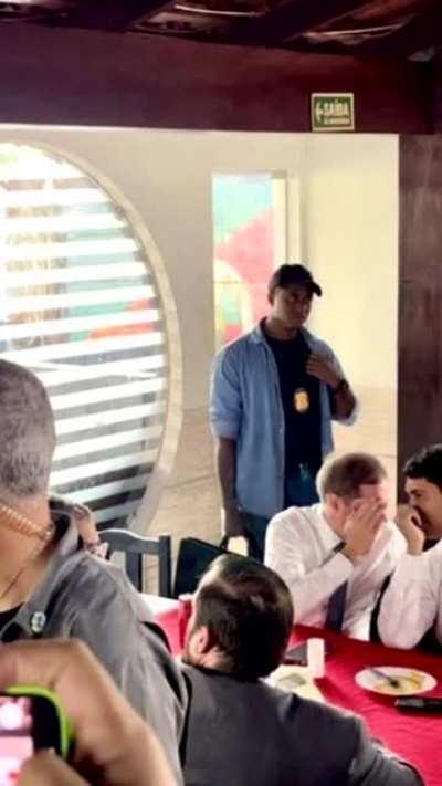 Postar no gupo do zap do tio bolsonarista. Duvido.