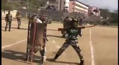 Индийская армия непобедима!