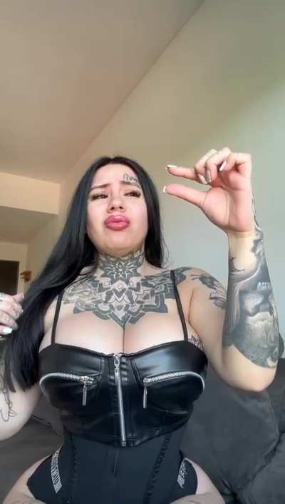 The first 20 people to upvote and comment with their size will be compared and humiliated by me!