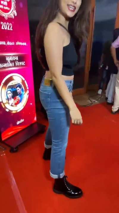 Manasi Naik - ही सगळी कडून भरत चालली आहे 